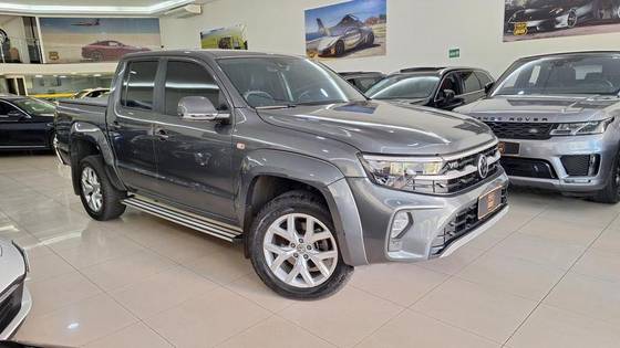 VOLKSWAGEN AMAROK 3.0 V6 TDI DIESEL BARRETOS 70 ANOS CD 4MOTION AUTOMÁTICO